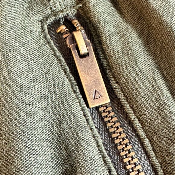 Alala SweatPants Womens Size‎ Medium High Rise Jogger Army Green athleisure knit - Picture 14 of 15